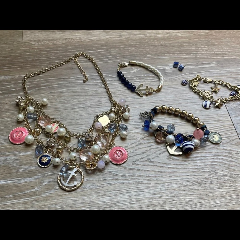 Charming Charlie Summer Sailing Set